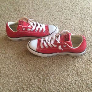 Juniors Size 5 Red All Star Converse Slip On Sneaker. (Fit like a women's 7)